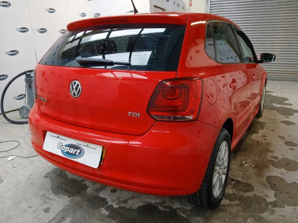 2010 VOLKSWAGEN POLO 1.6TDI BREAKING / PARTS - Image 3
