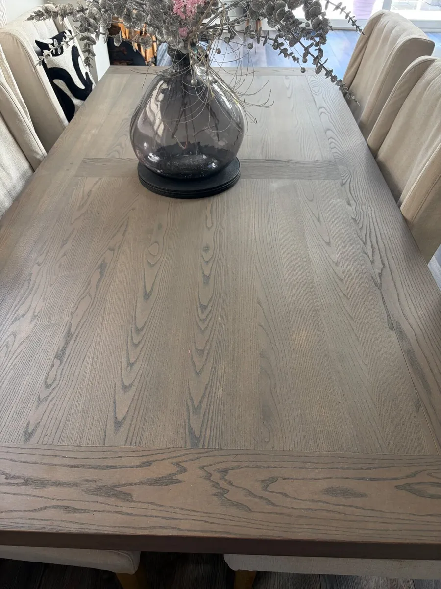 Dinning/kitchen table never used €900 ono - Image 2