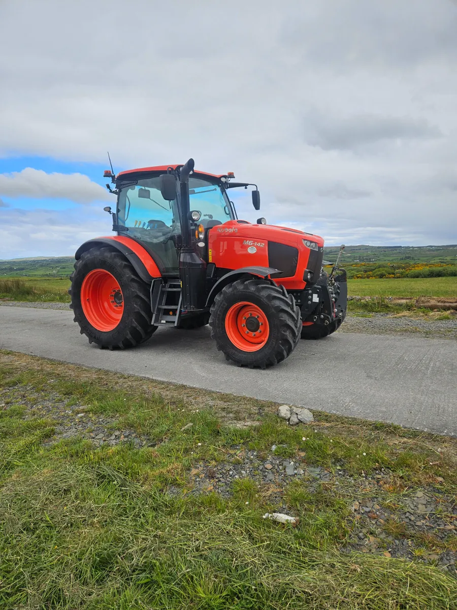 Kubota M6-142 - Image 3