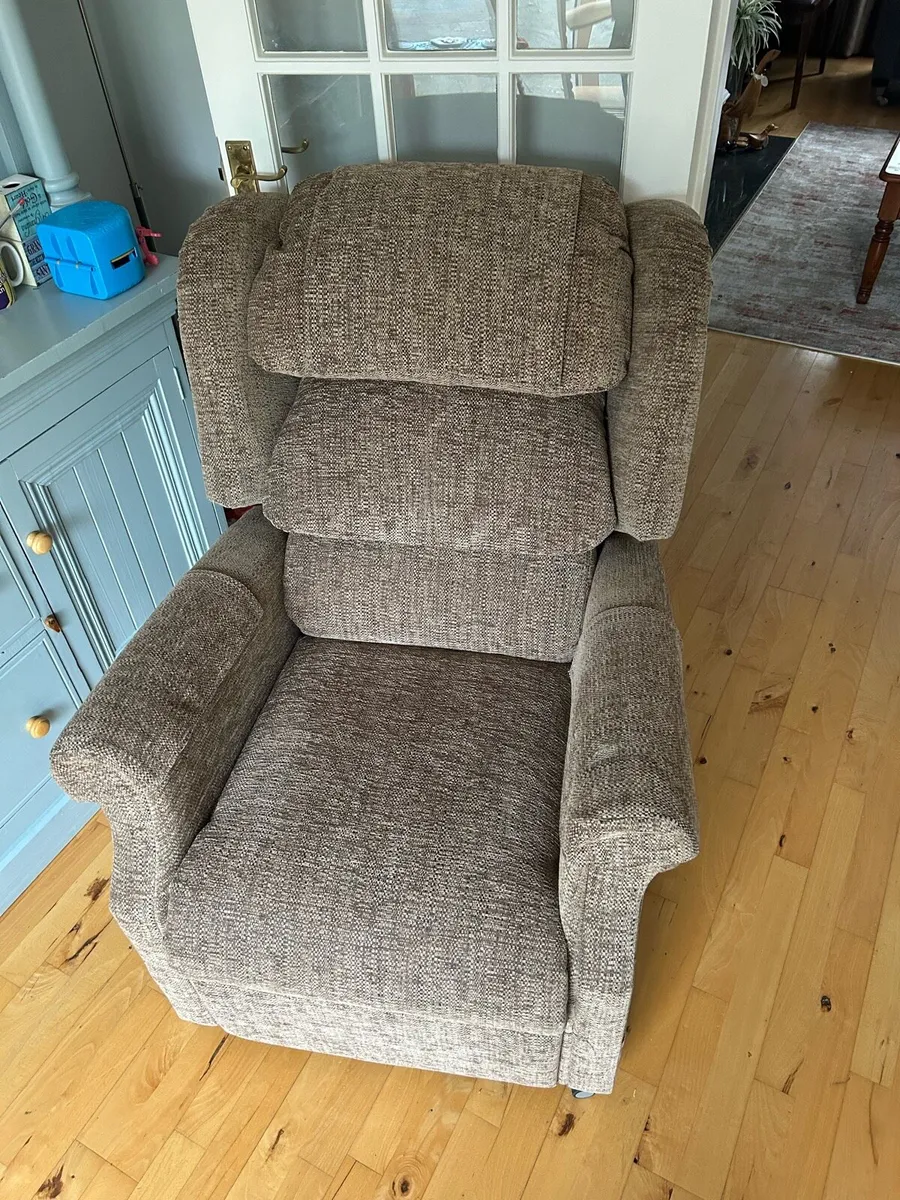 Brand new - Ambassador - Electric reclining chair - Image 1