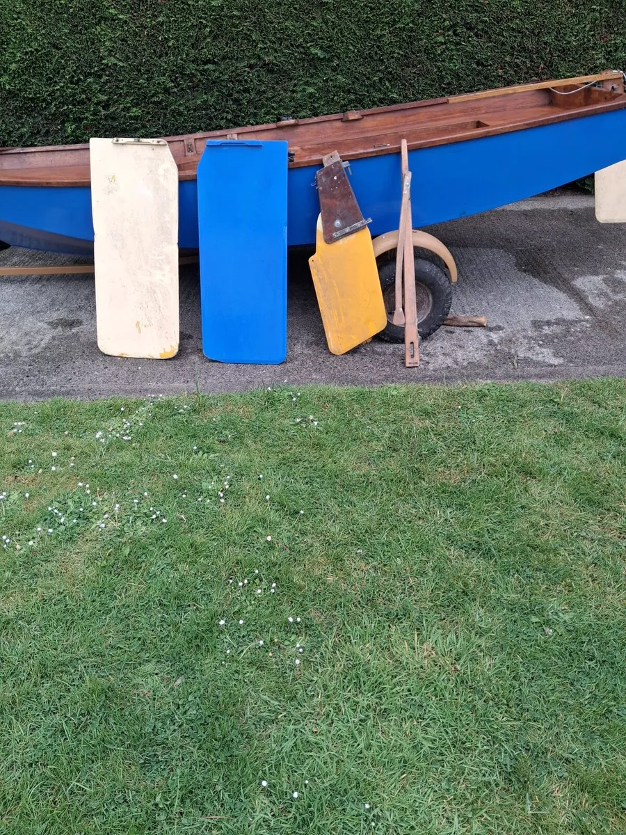 Classis mirror Dinghy with trailer - Image 3