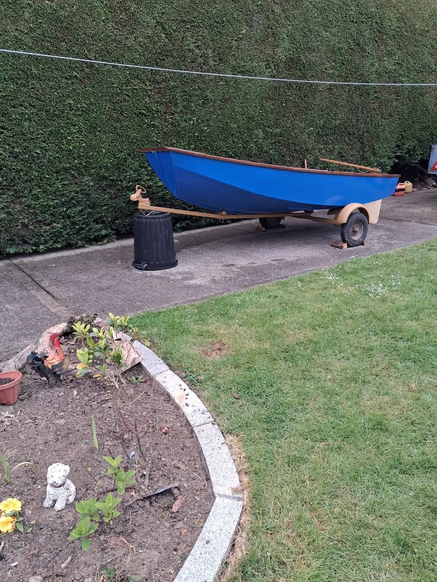 Classis mirror Dinghy with trailer - Image 1