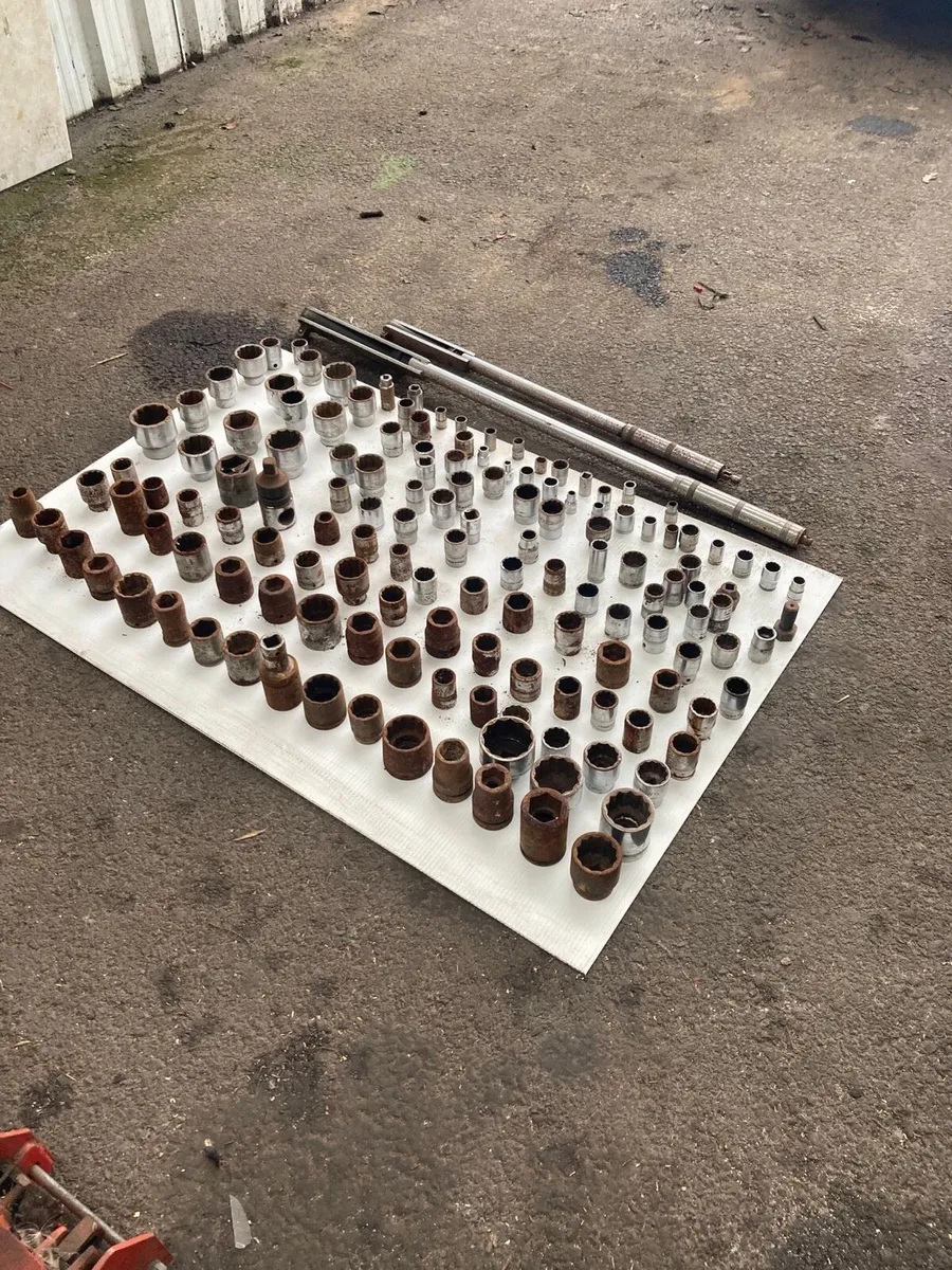 Sockets - Image 1