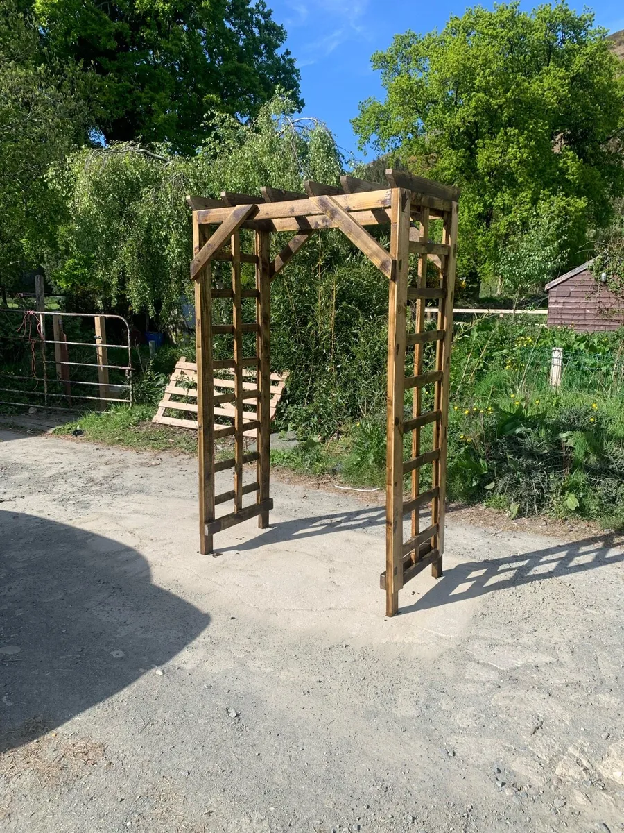 Garden arch - Image 3