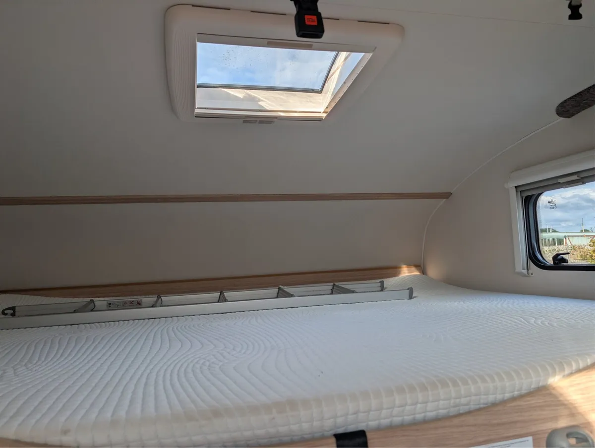 6 Berth Sunlight Motorhome for Sale - Image 3