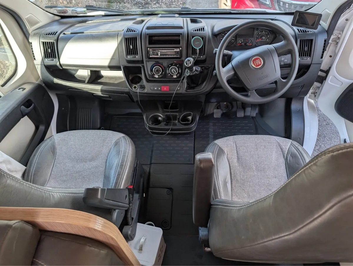6 Berth Sunlight Motorhome for Sale - Image 4