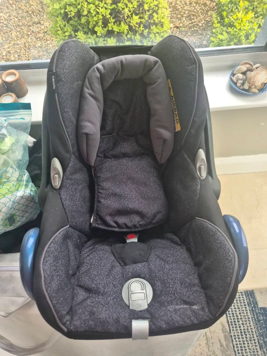 Car seat - Image 3