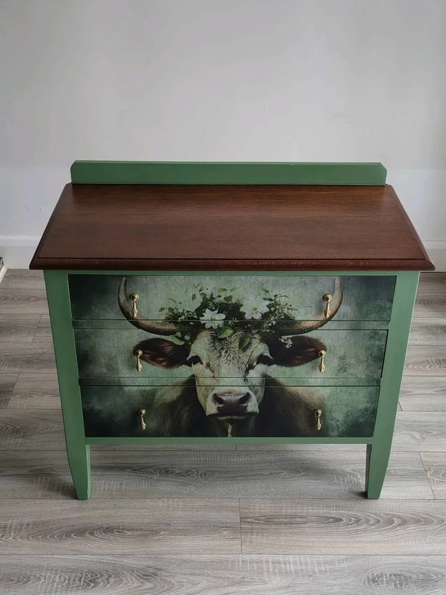 Vintage chest of drawers - Image 2