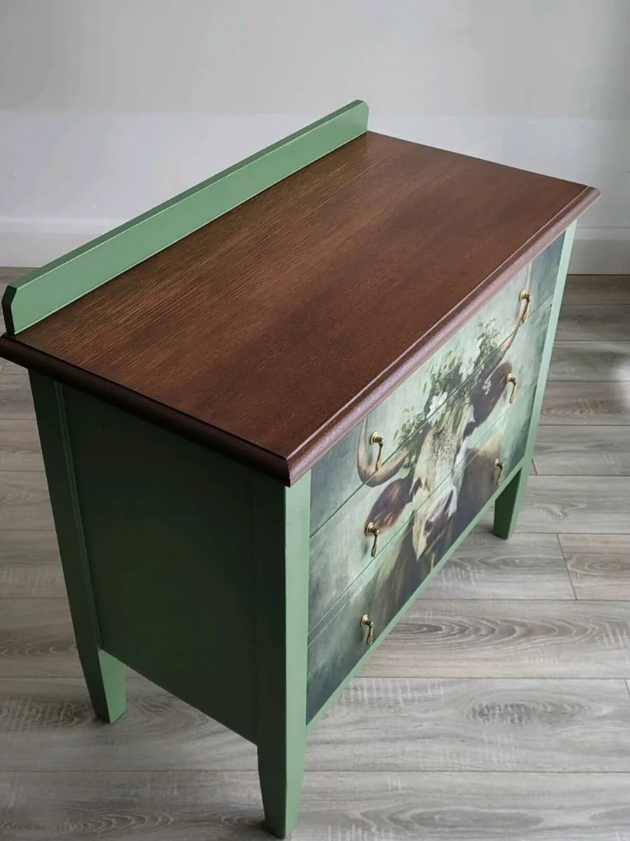 Vintage chest of drawers - Image 3