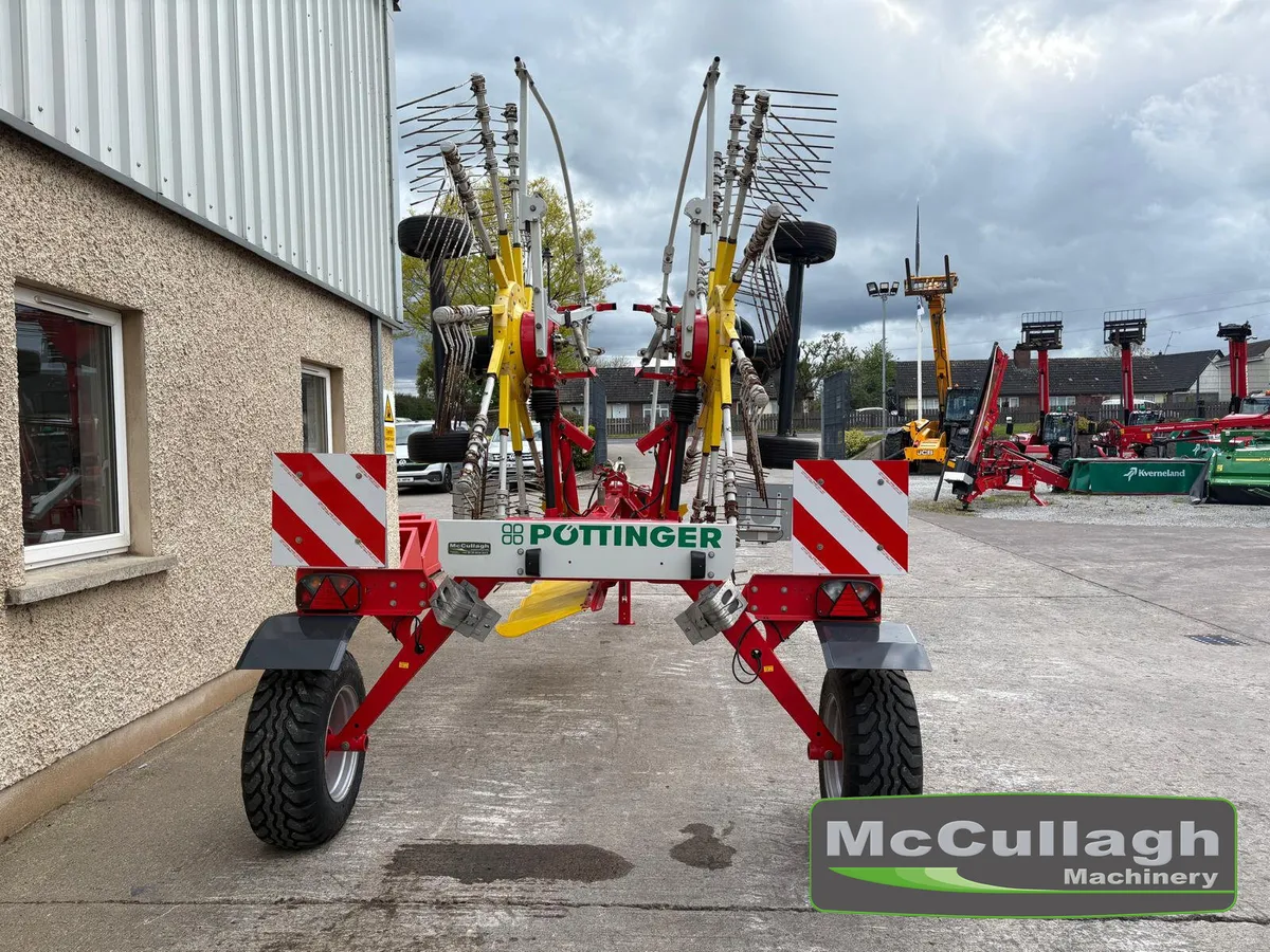 Used Pottinger 612C 20ft Twin Rotor Rake - Image 3
