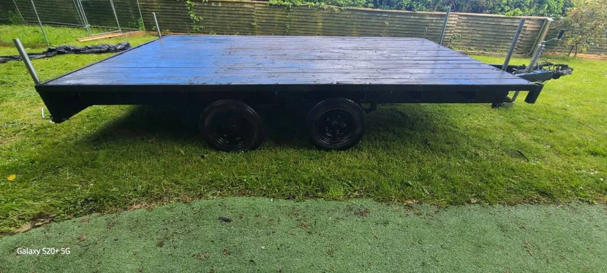 Trailer - Image 2