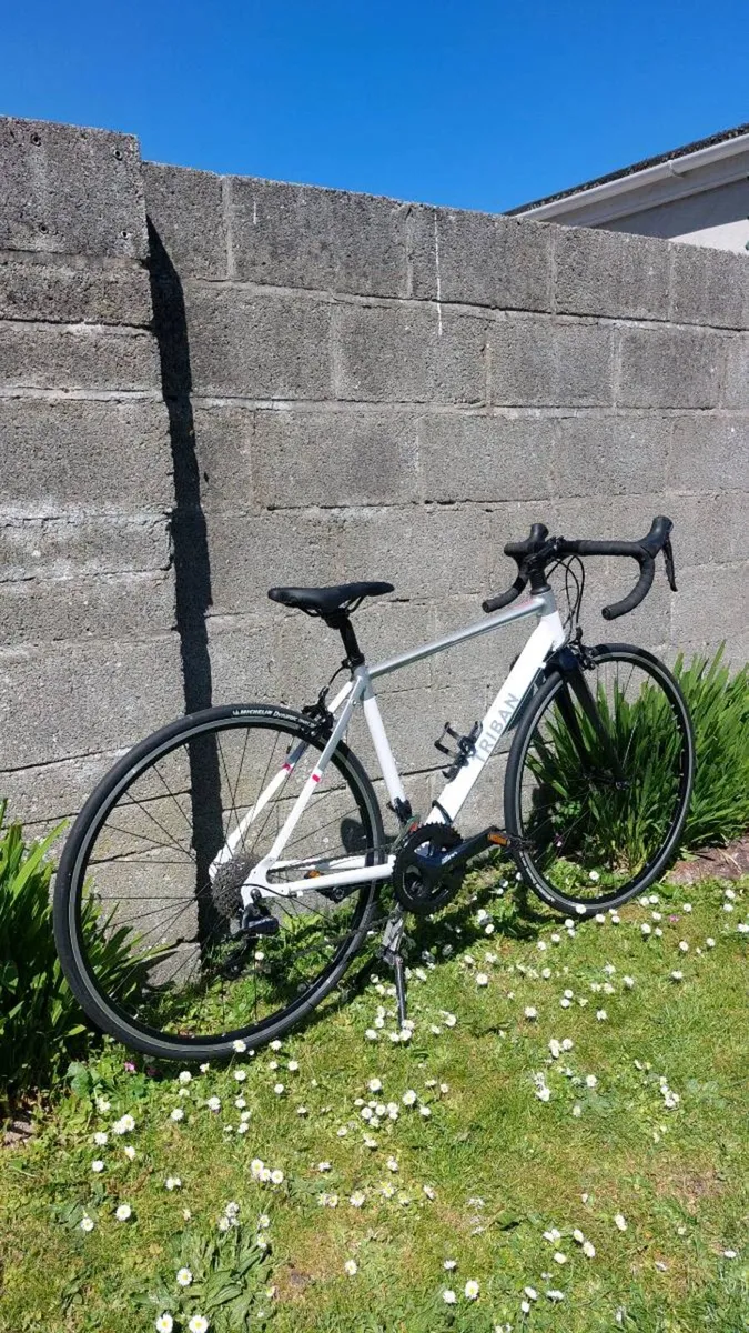 Triban Women’s Road Bike - Size S/52cm - As new - Image 3