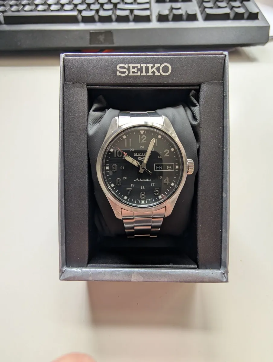Seiko 5 SRPJ81K1 Automatic Watch - Image 1