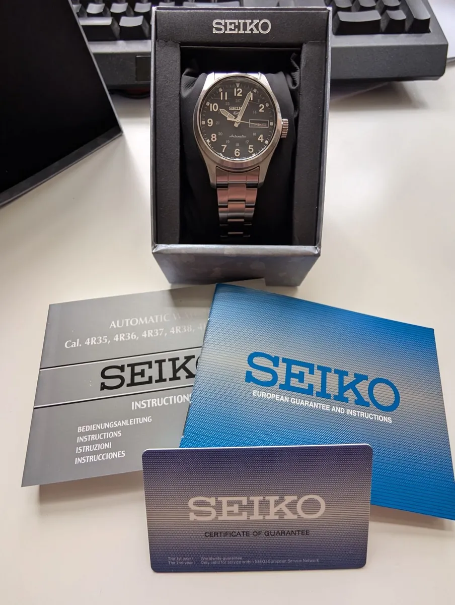 Seiko 5 SRPJ81K1 Automatic Watch - Image 2