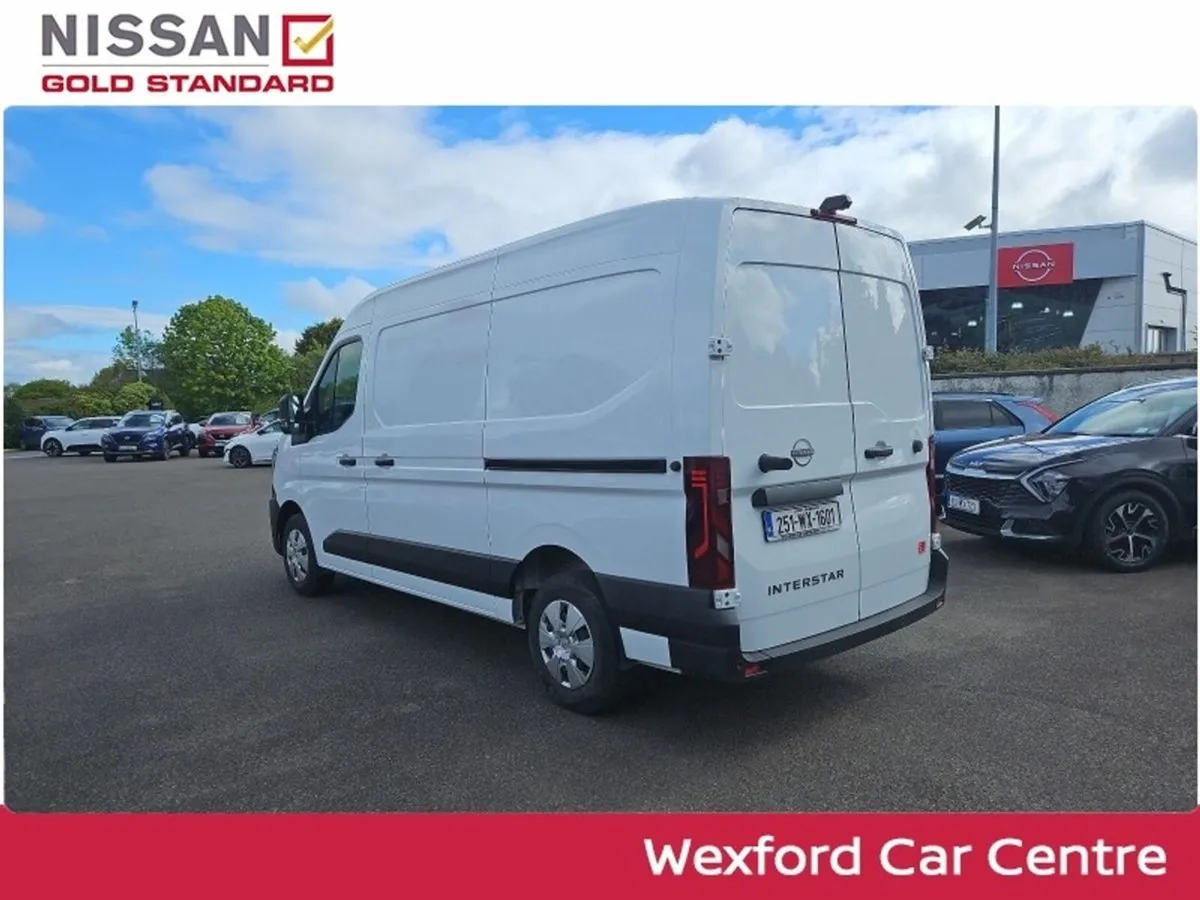 Nissan Interstar SV Premium L2 H2 €29,595+VAT - Image 3