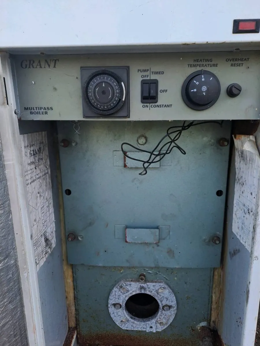 Oil boiler - Image 1
