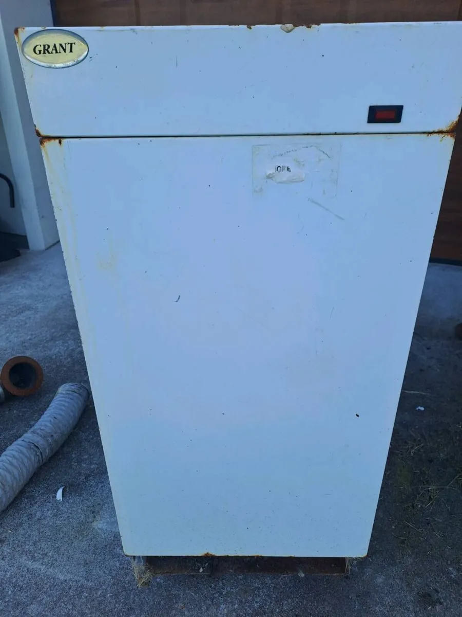 Oil boiler - Image 4
