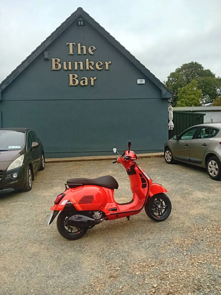 Vespa Gts 300 Super - Image 4