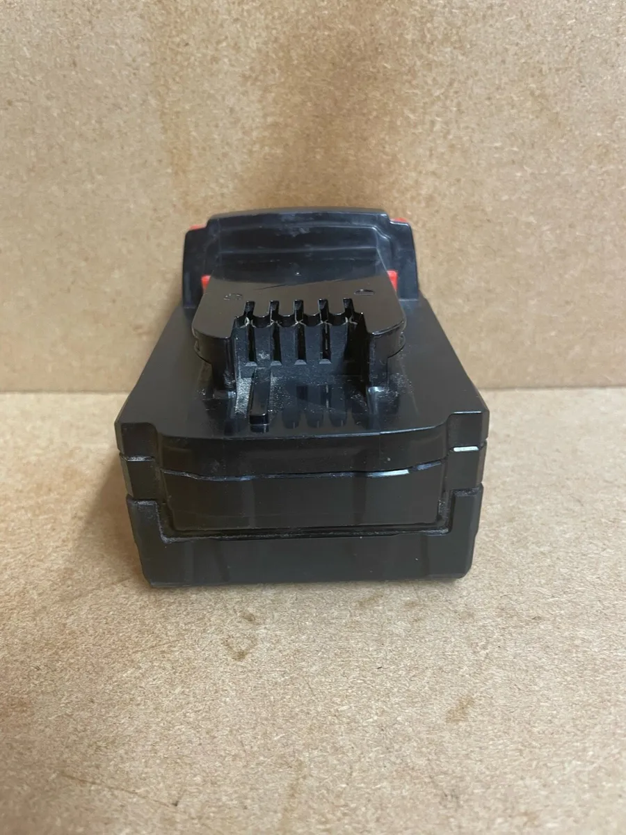 Milwaukee M18 4Ah Battery - Image 4