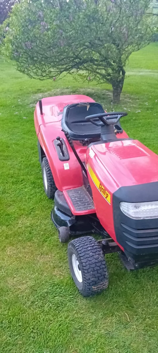 Ride on lawnmower - Image 2