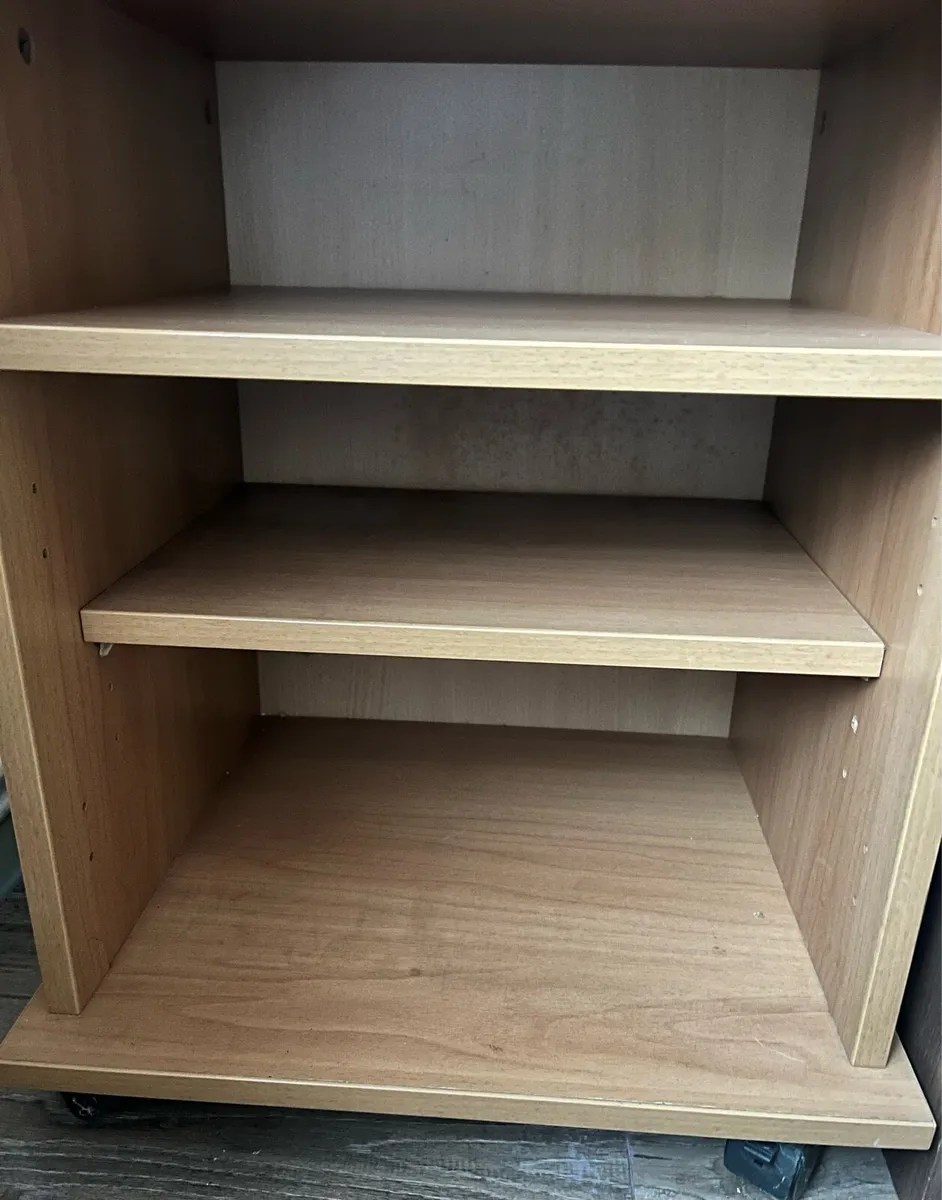 Heavy bedside table on the wheel - Image 1