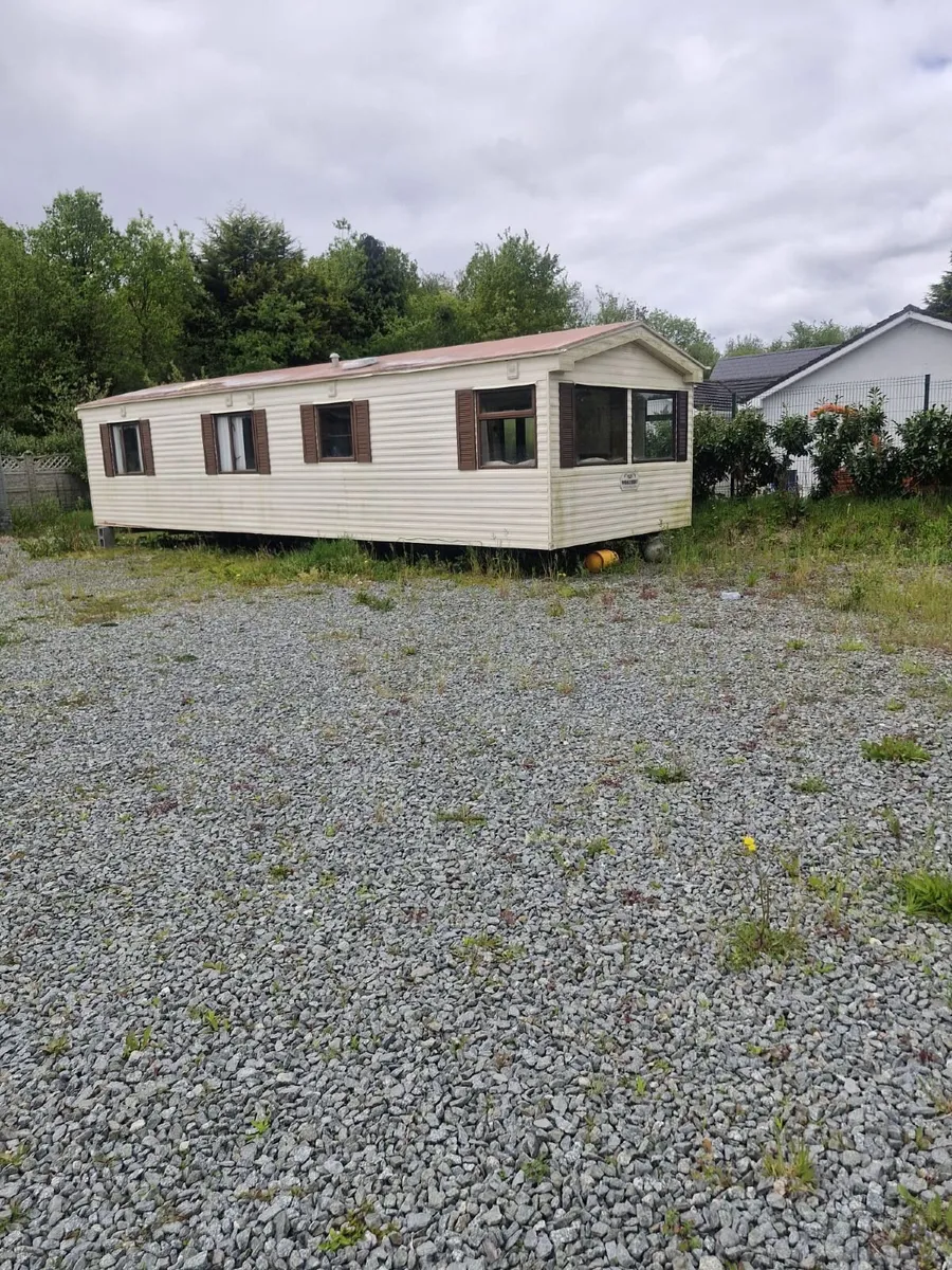 Mobile home for sale. In good condition. 3 bedroom - Image 1