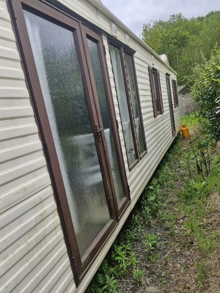 Mobile home for sale. In good condition. 3 bedroom - Image 4
