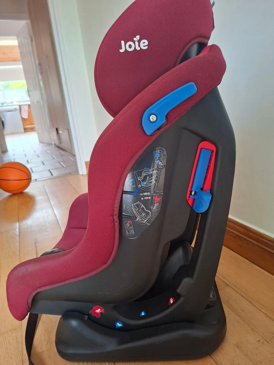 Car Seat - Image 1