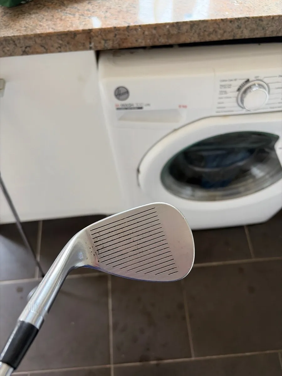 Titleist Vokey SM9 52 degree - Image 2
