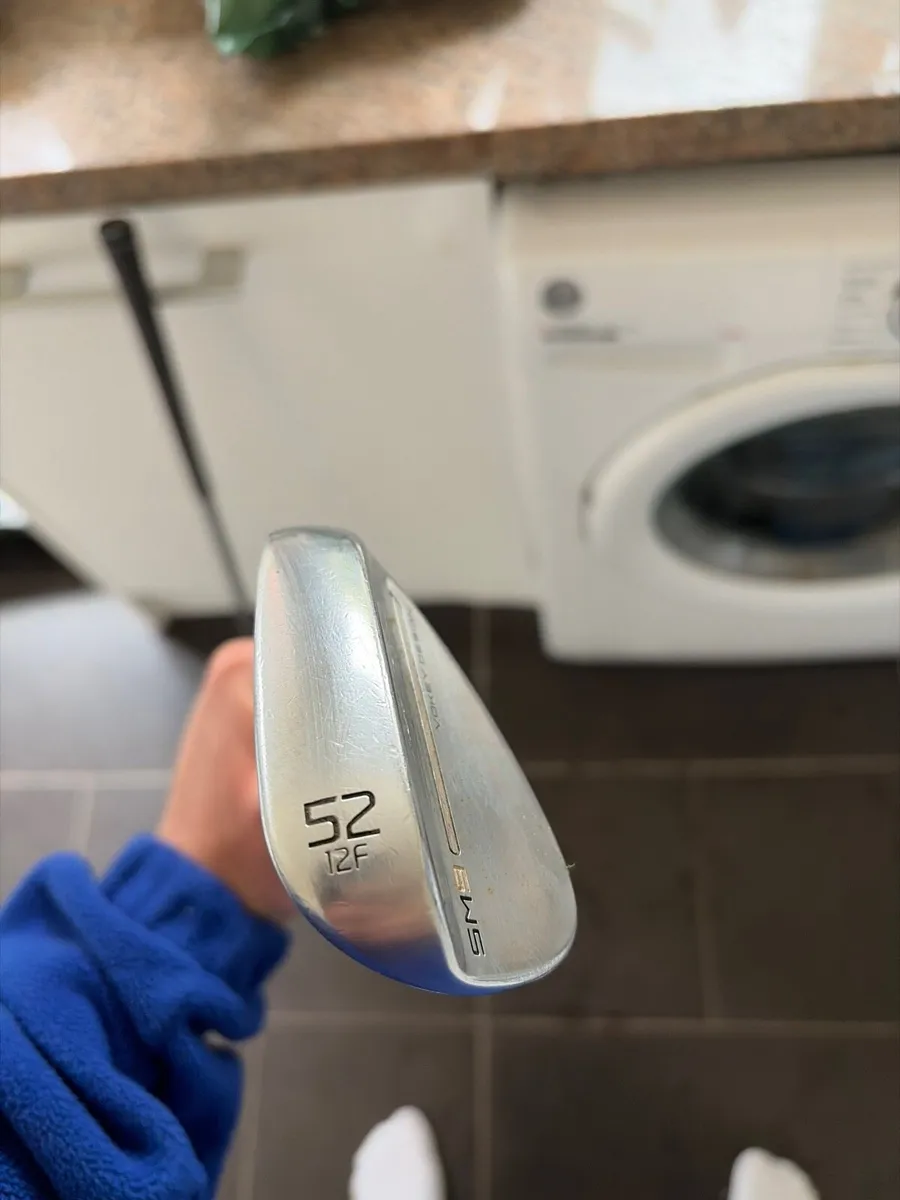 Titleist Vokey SM9 52 degree - Image 3