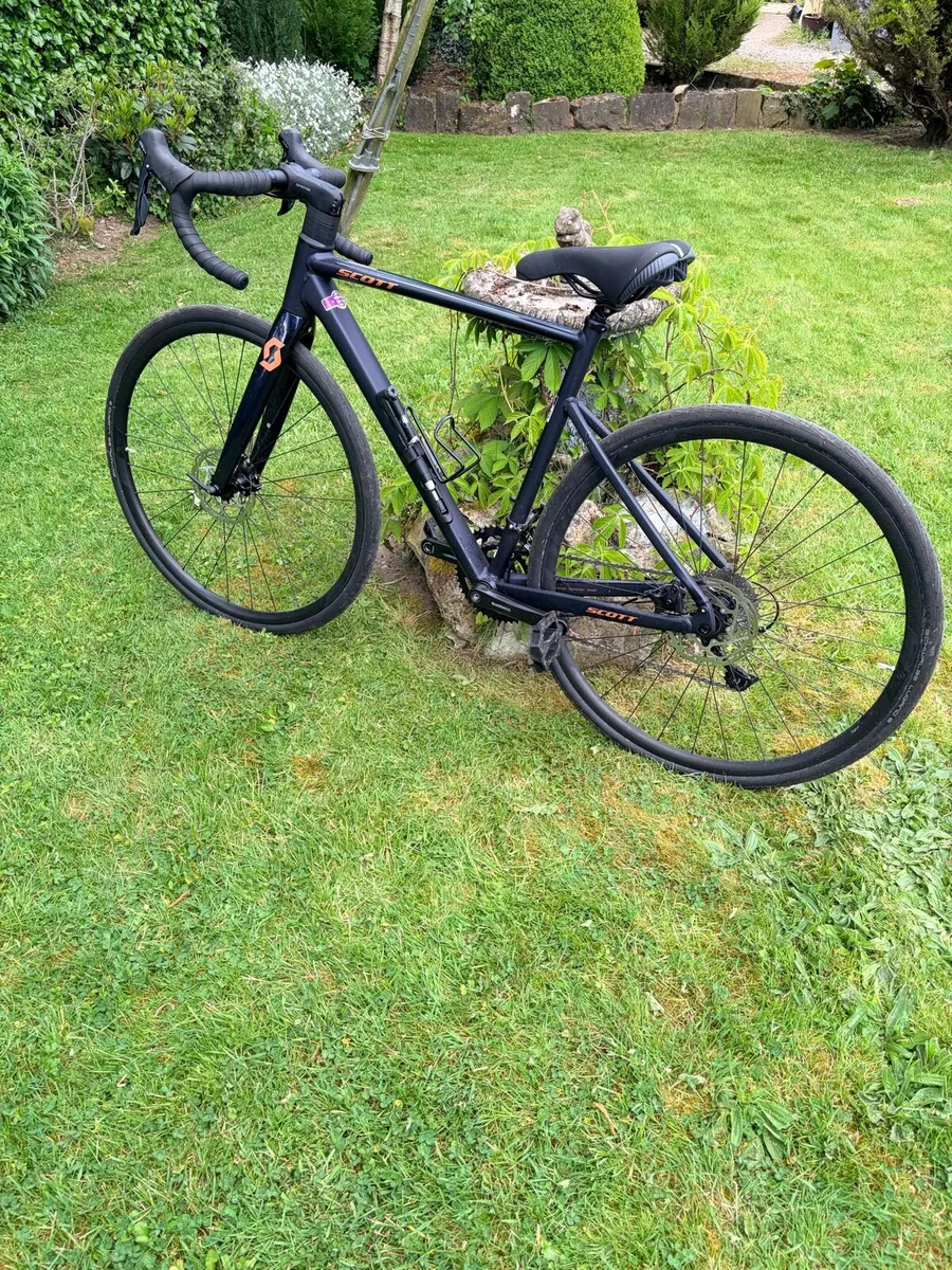 Scott Woman’s road bike - Image 1