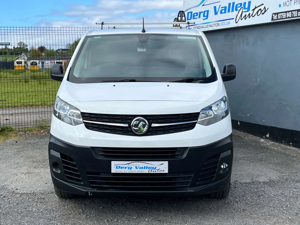 VAUXHALL VIVARO 2.0 Vivaro 3100 Dynamic S/S - Image 2
