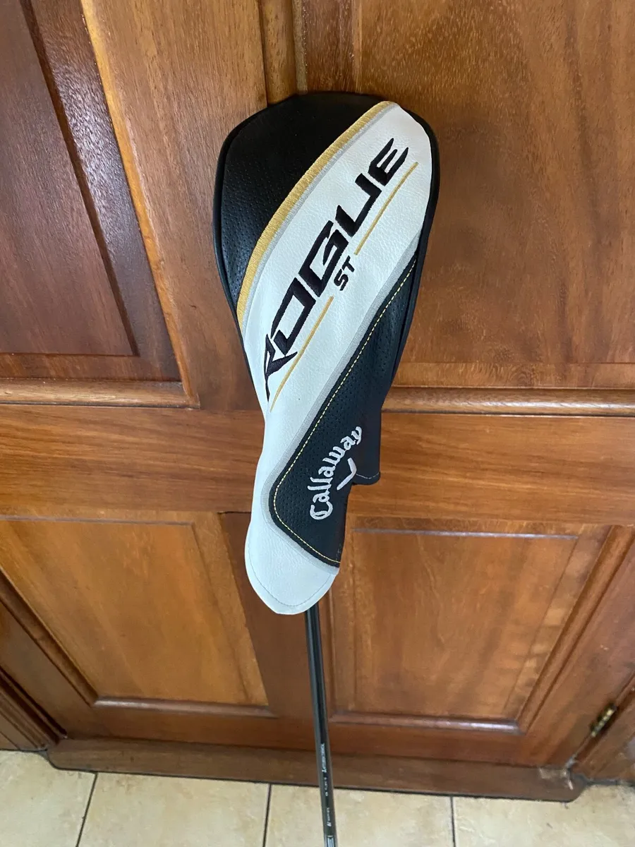 Left Handed Callaway Rogue st Max 3 Wood Stiff - Image 1