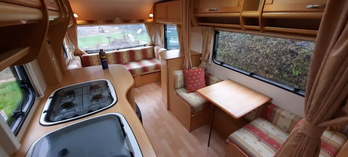 Caravan - Image 4