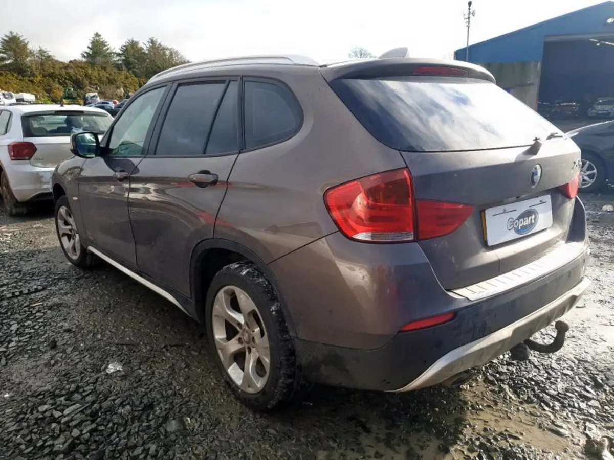2010 BMW X1 BREAKING / PARTS - Image 4