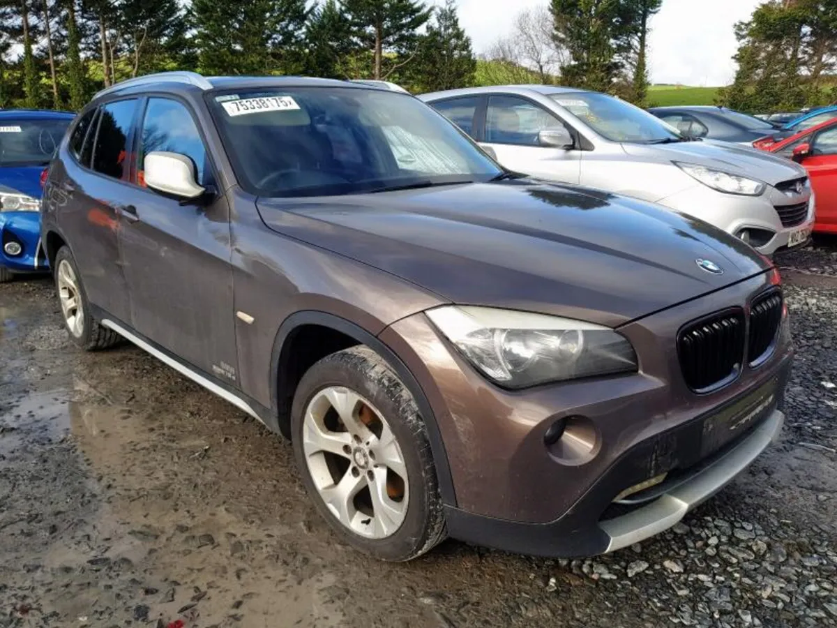 2010 BMW X1 BREAKING / PARTS - Image 2