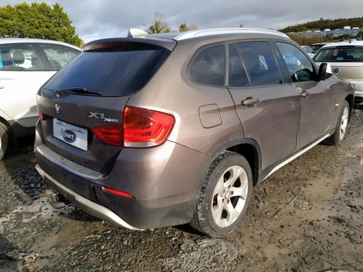 2010 BMW X1 BREAKING / PARTS - Image 3