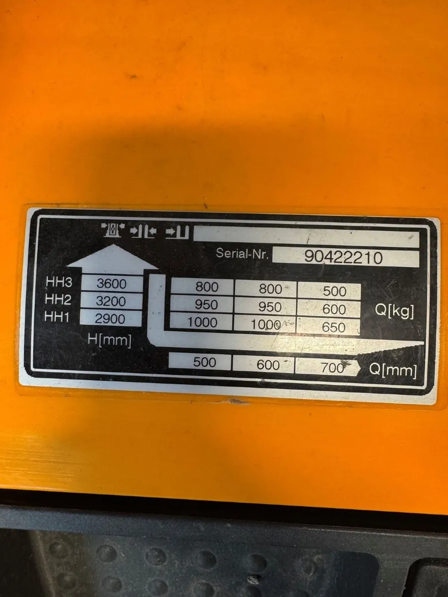 Jungheinrich EJC110 Electric pallet Stacker 1000kg - Image 1