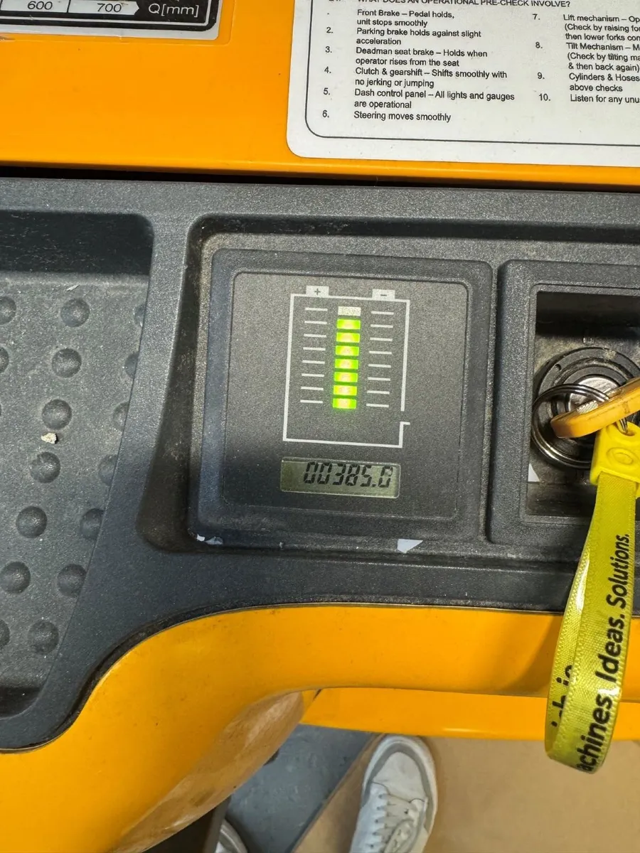 Jungheinrich EJC110 Electric pallet Stacker 1000kg - Image 4