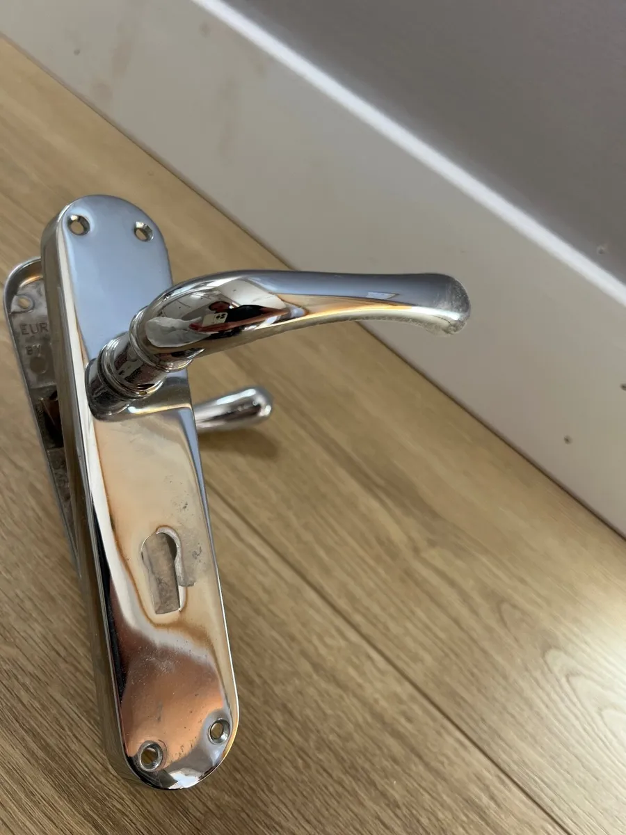 Door handles - Image 1