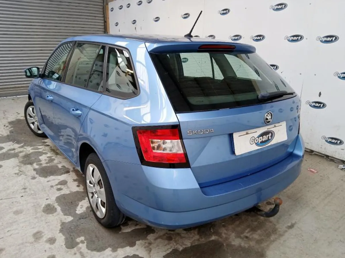 2015 SKODA FABIA 1.4TDI BREAKING / PARTS - Image 4