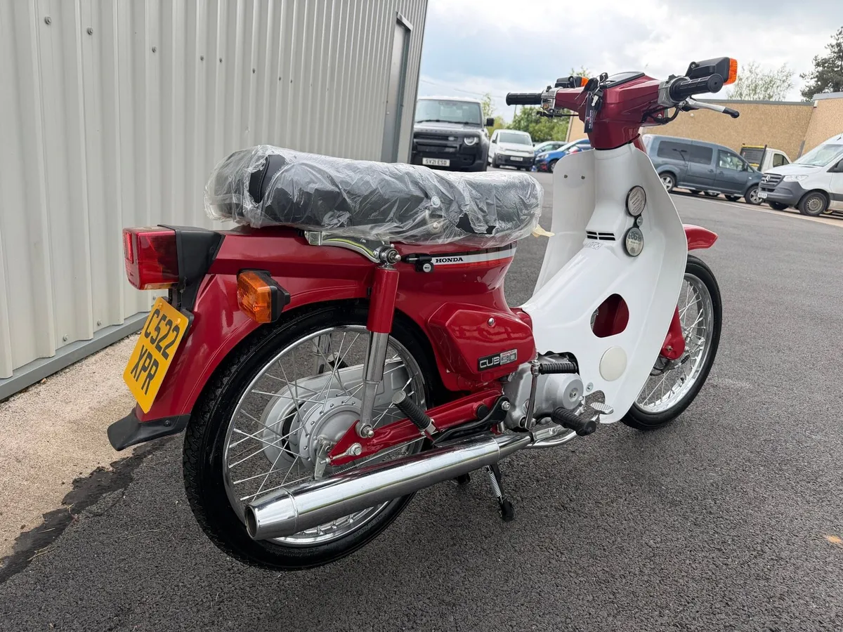 1985 Honda Cub C90 Scooter Fully Restored as New - Image 4