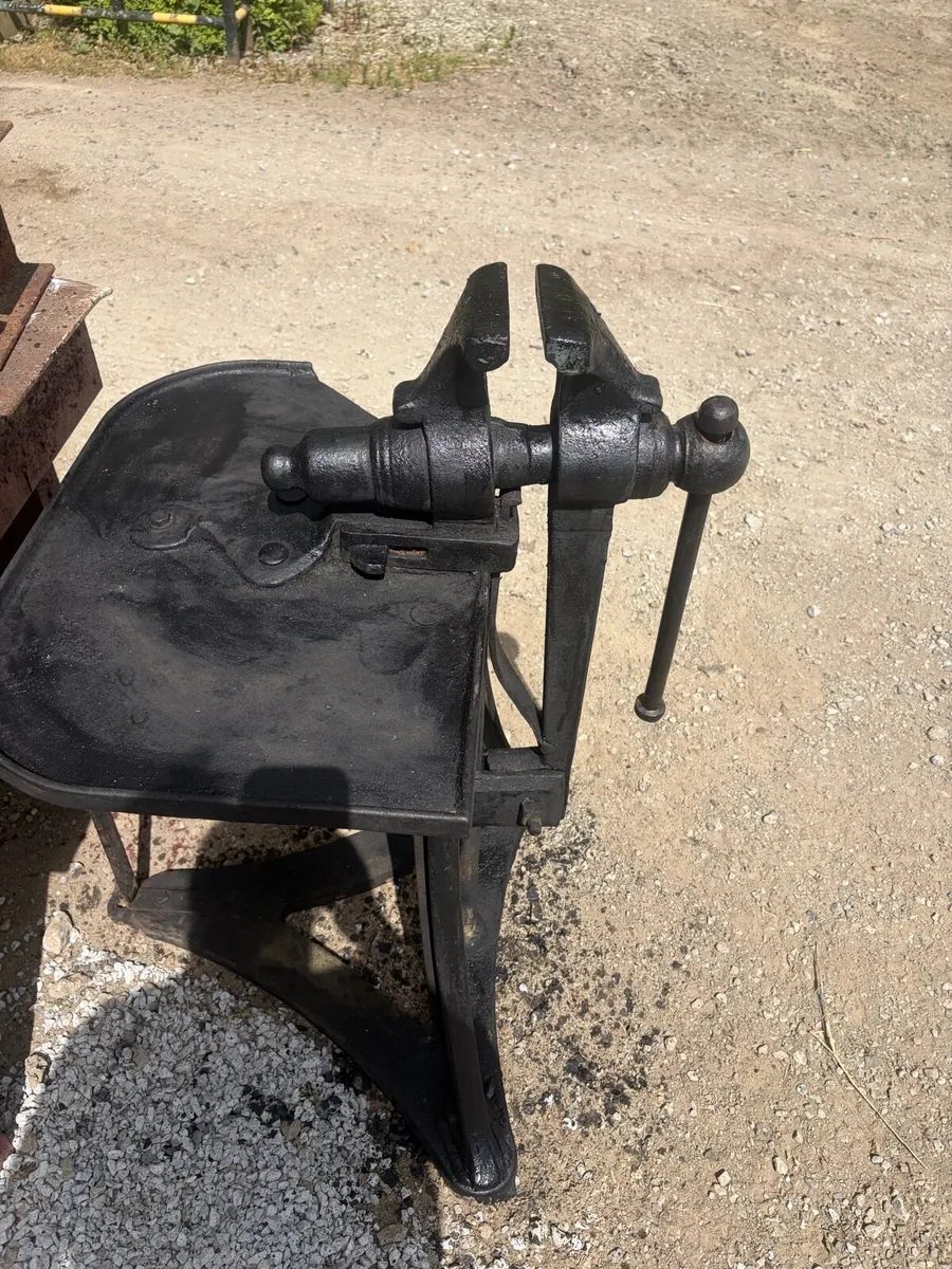 Lovely old Blacksmith vice and  attached bench. - Image 1