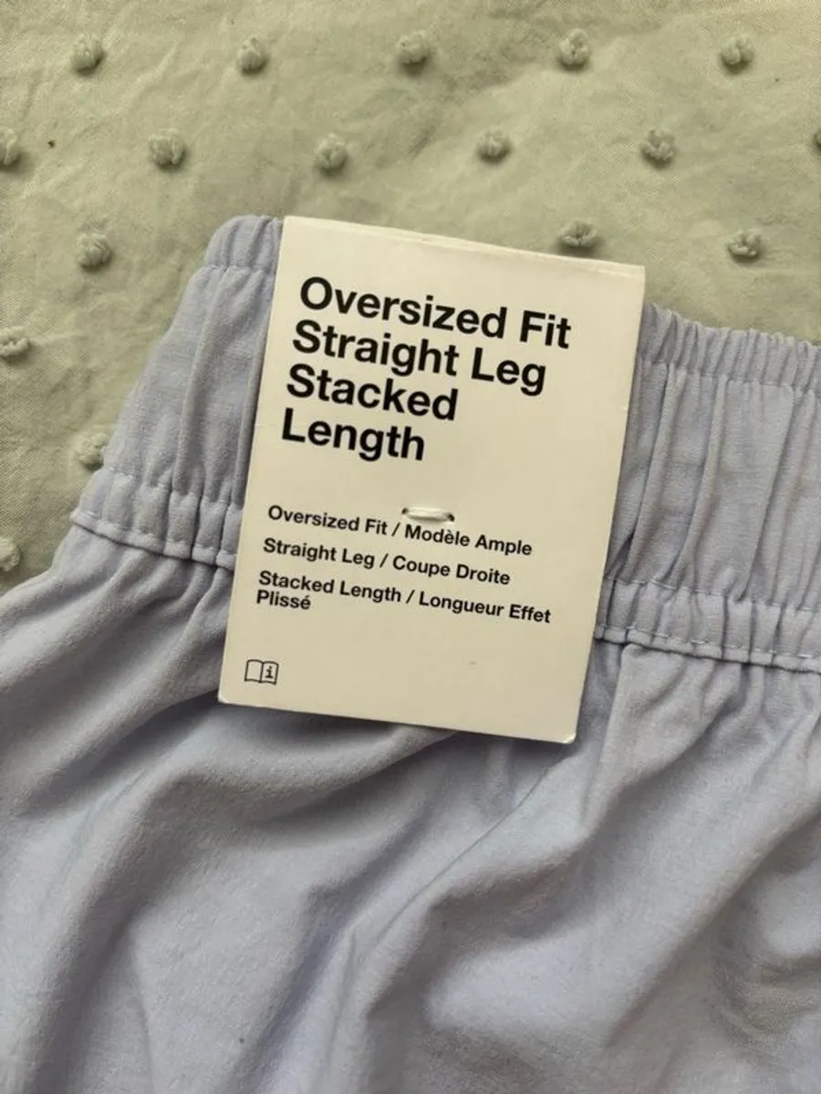 Nike Tech Woven Oversized Pants - Image 4
