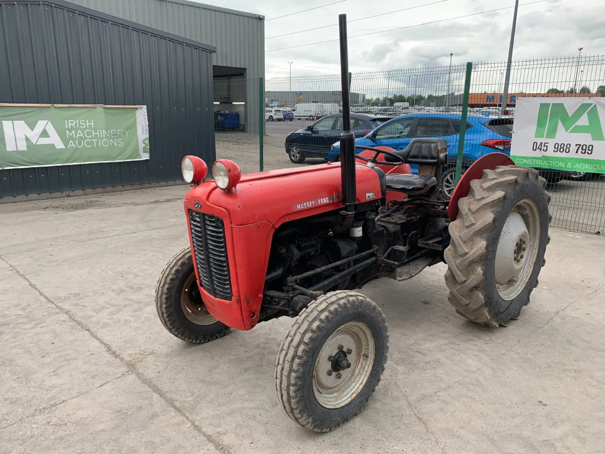 UNRESERVED MASSEY FERGUSON 35 FOR AUCTION - NAAS - Image 1