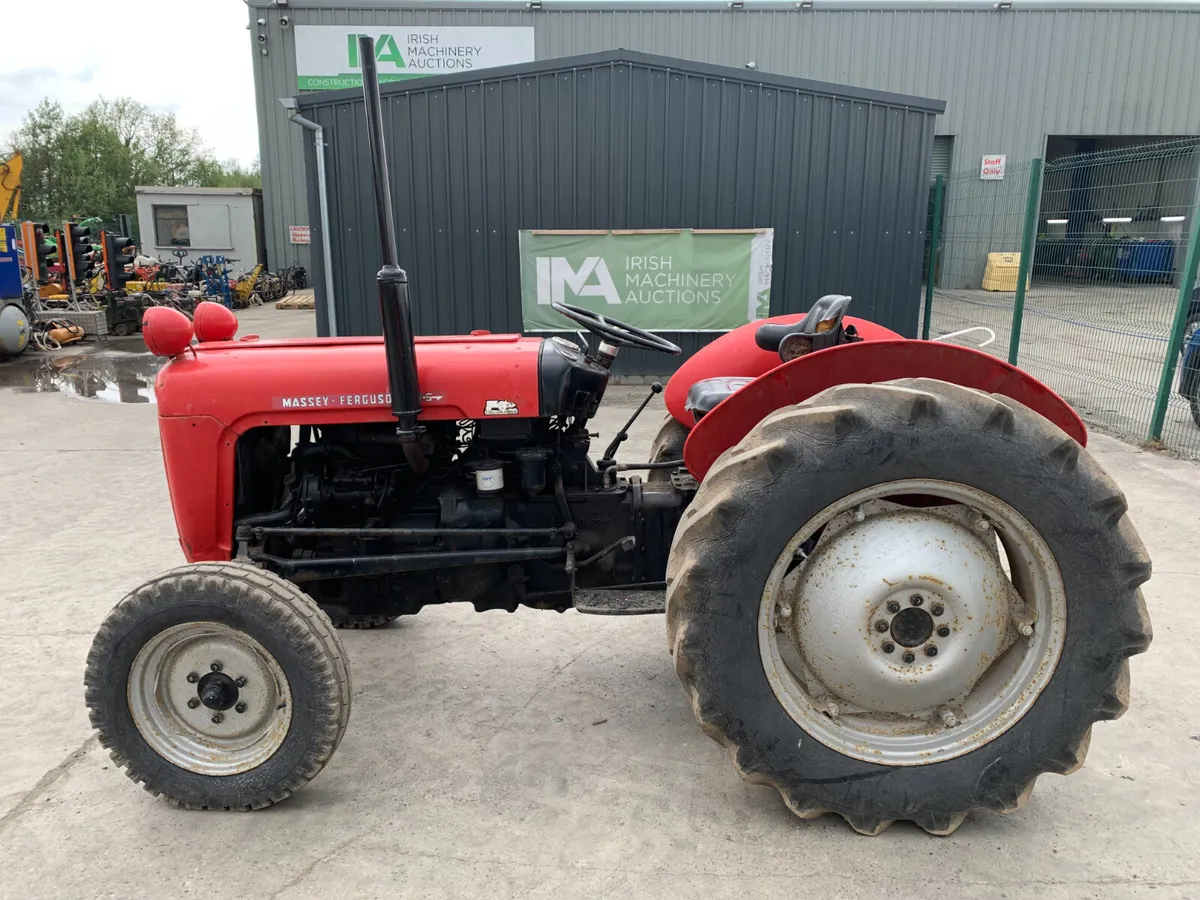 UNRESERVED MASSEY FERGUSON 35 FOR AUCTION - NAAS - Image 2