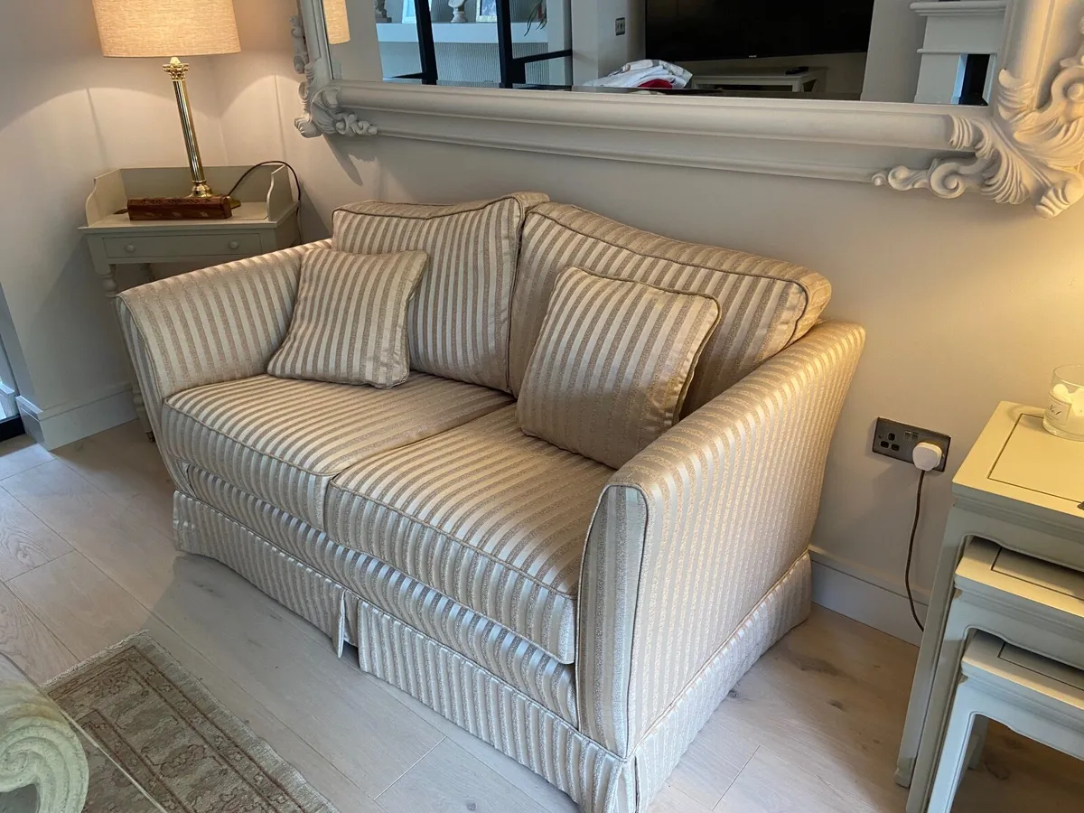 Sofa as new - Image 1