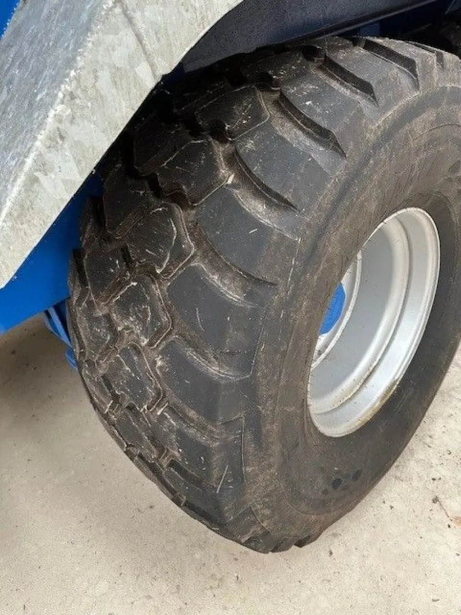 NC320 Dump Trailer - Image 2