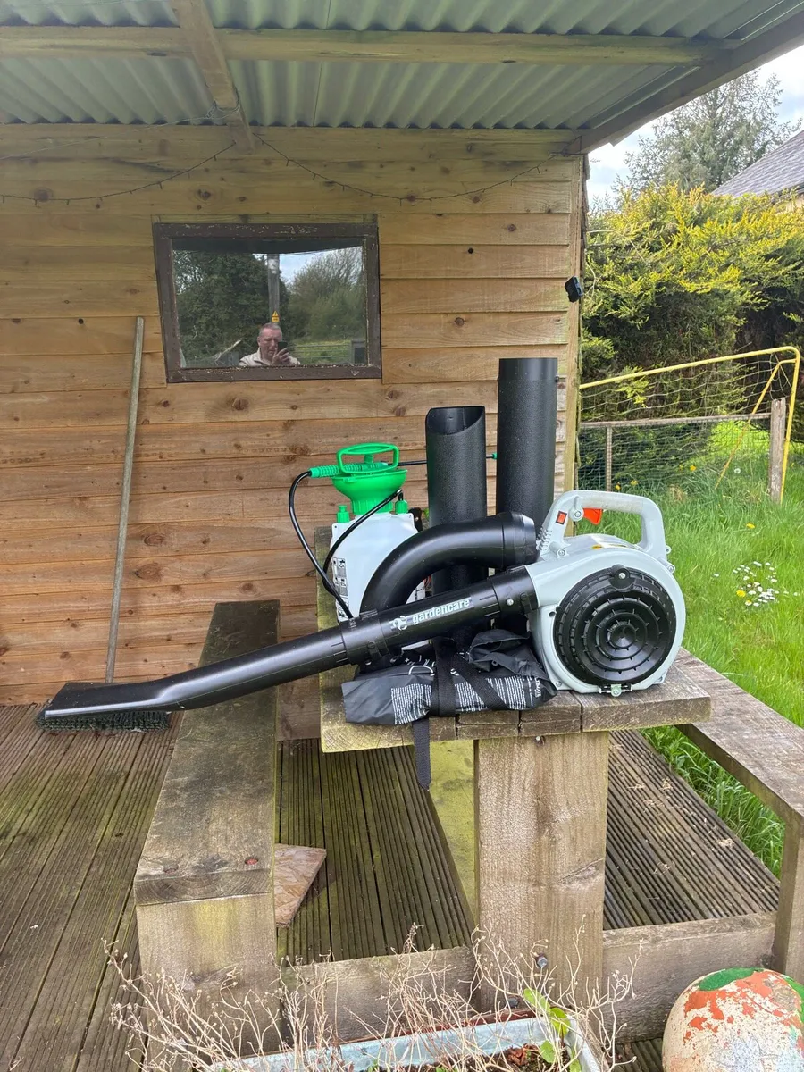 Garden equipment - Image 1