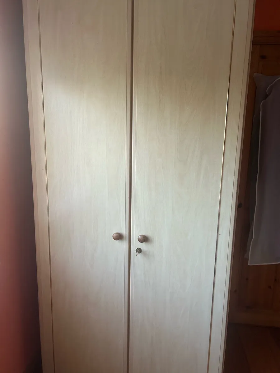 Bedroom wardrobe - Image 1